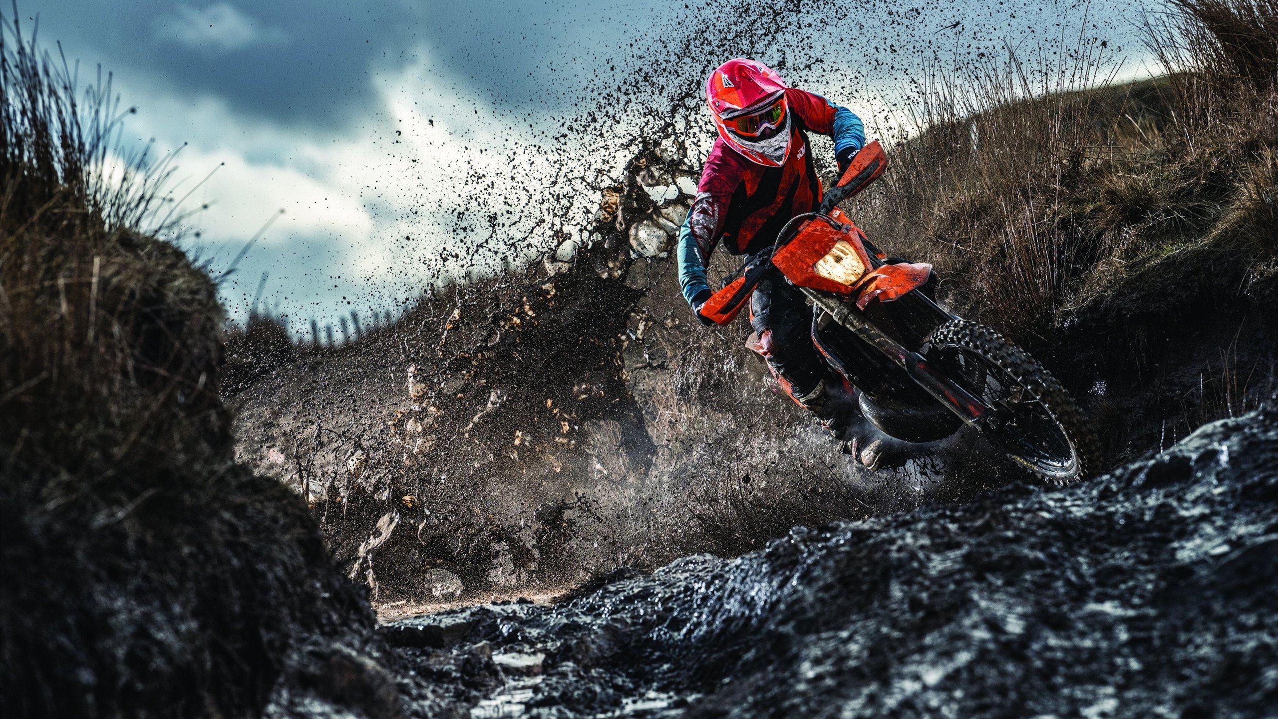 基米希的救赎，当巴萨铁蹄踏碎拜仁，一个德国心脏在西决生死战中接管比赛